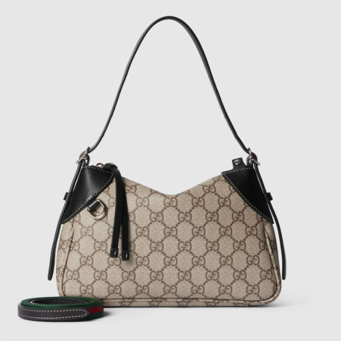 Gucci Emblem Small Bag - Black