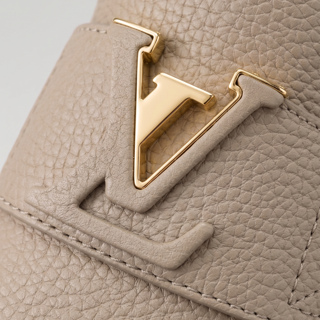 Louis Vuitton Mare Loafers - Grej