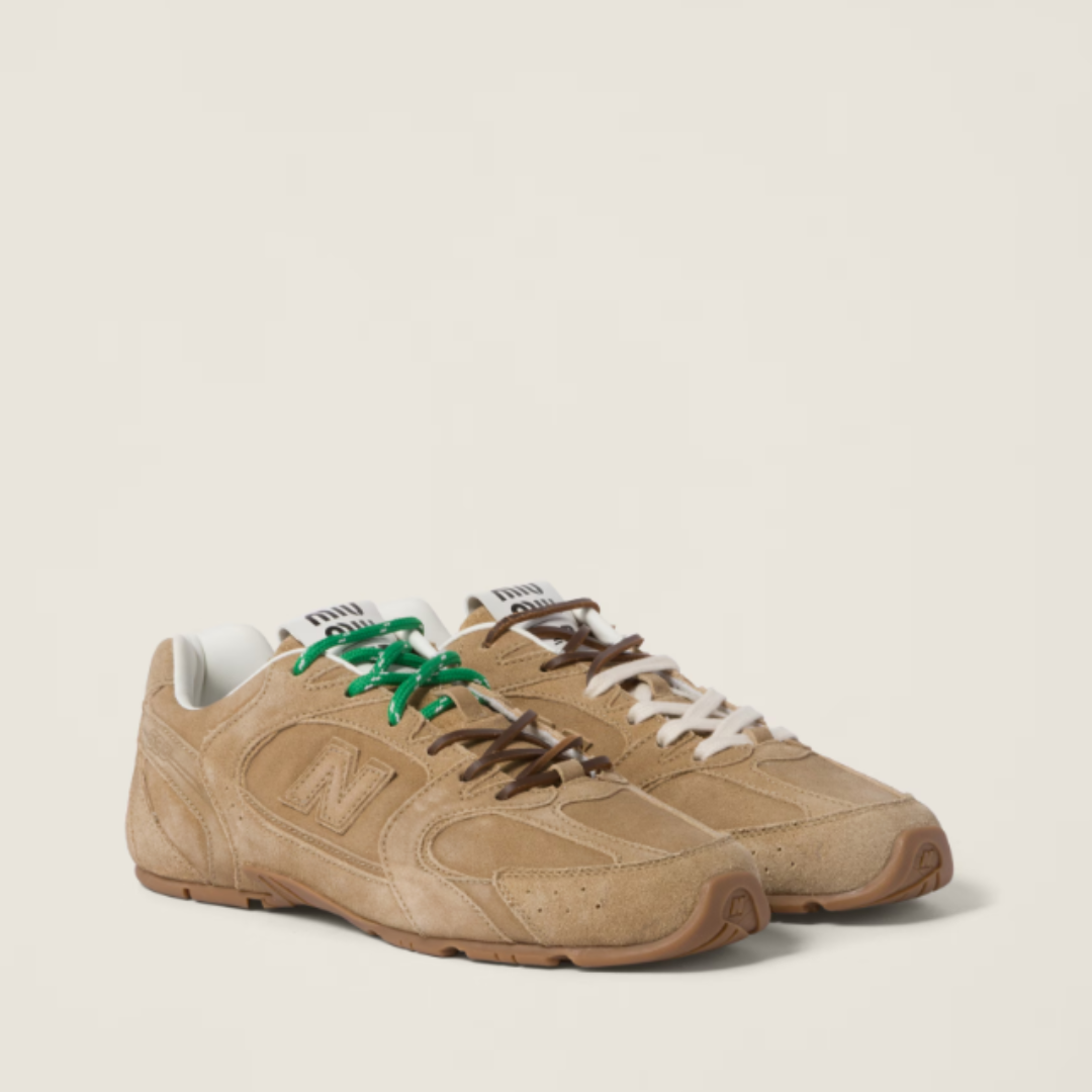 MIU MIU x New Balance Sneakers Bej
